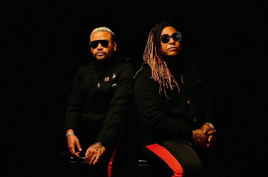 Zion & Lennox: Reggaeton Royalty Reigns in Chicago